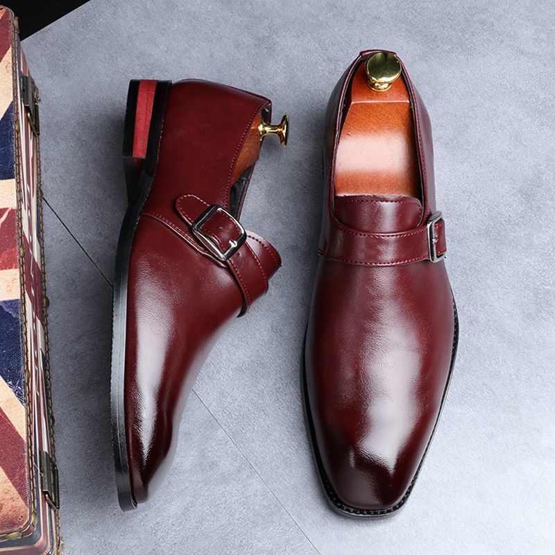 Classic Plain Leather Lace-Up Shoe