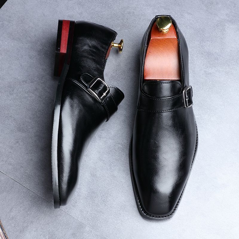Classic Plain Leather Lace-Up Shoe
