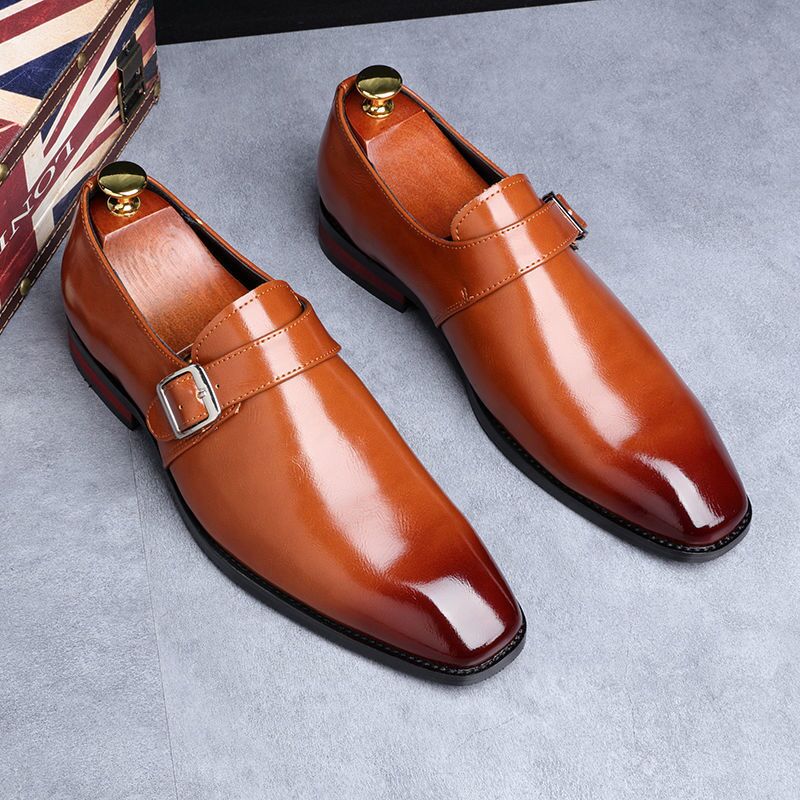 Classic Plain Leather Lace-Up Shoe