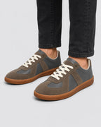 Leather Sneakers — Non-Slip Low-Top Lace-Up - Secranzo
