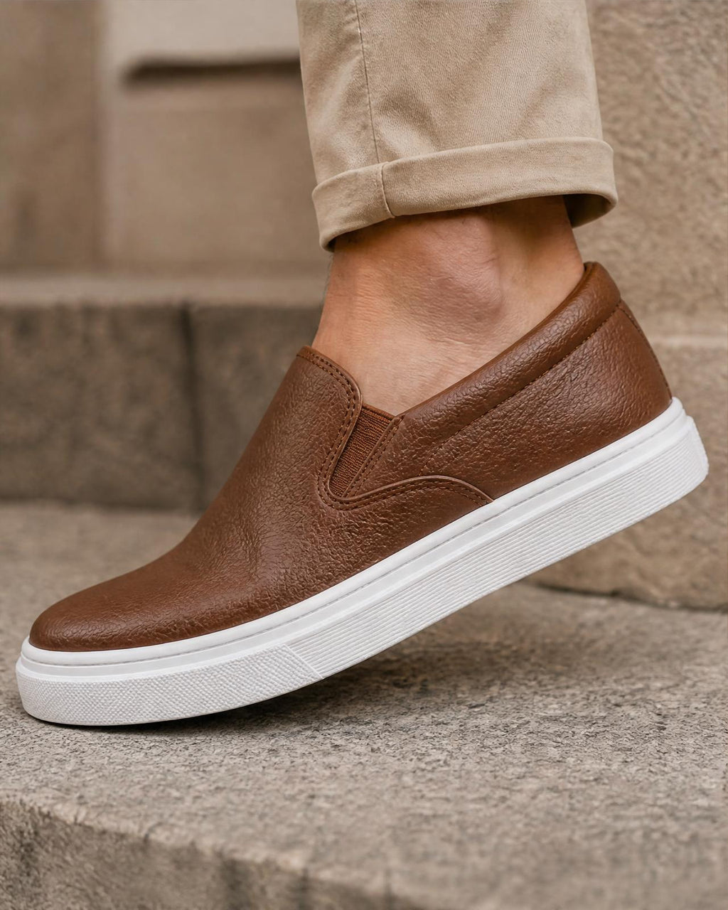 Men's Slip On Cushioned Sneakers - Secranzo