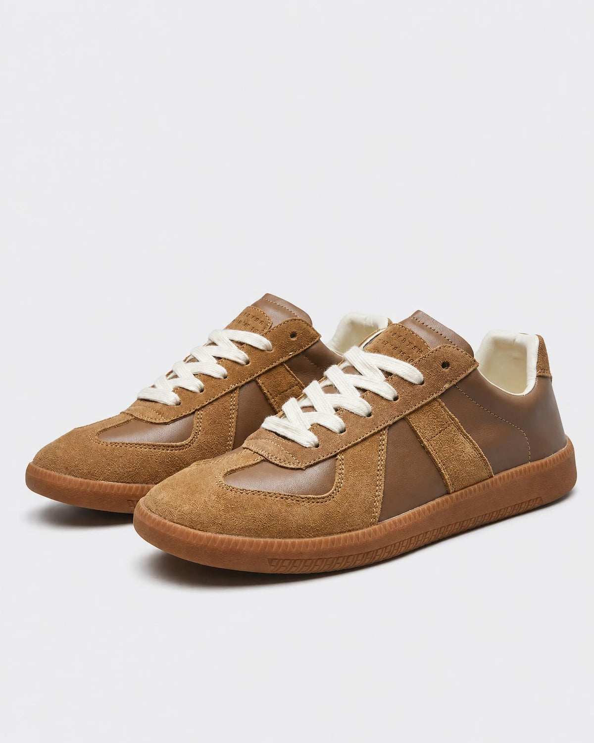 Leather Sneakers — Non-Slip Low-Top Lace-Up - Secranzo