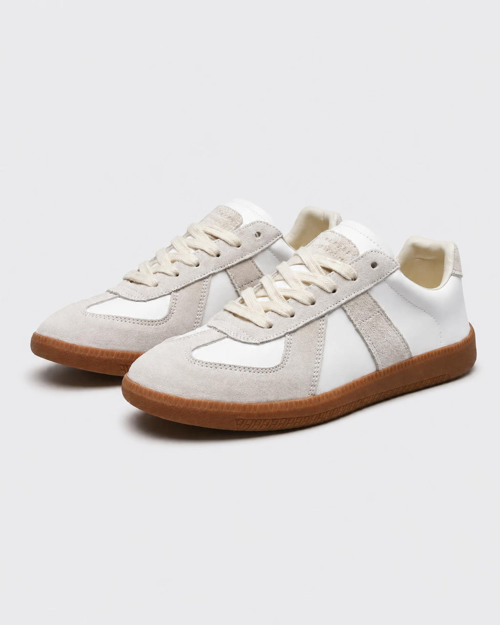 Leather Sneakers — Non-Slip Low-Top Lace-Up - Secranzo